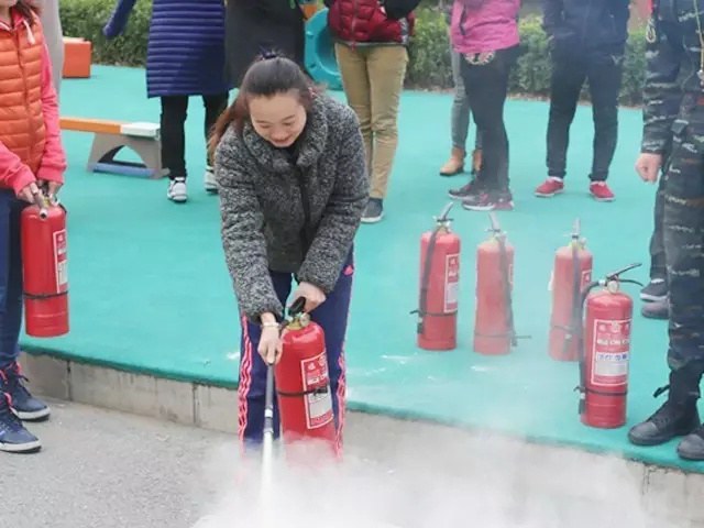 中国人民大学附属幼儿园太阳园、芍药园消防安全演练