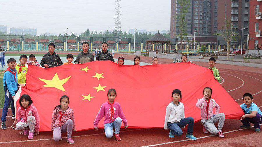 东升实验小学升旗仪式